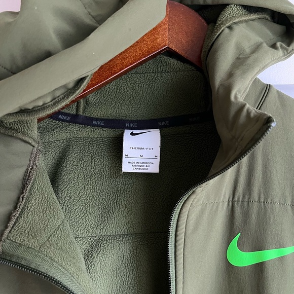 Nike Therma-fit hoodie with pants - Picture 3 of 7